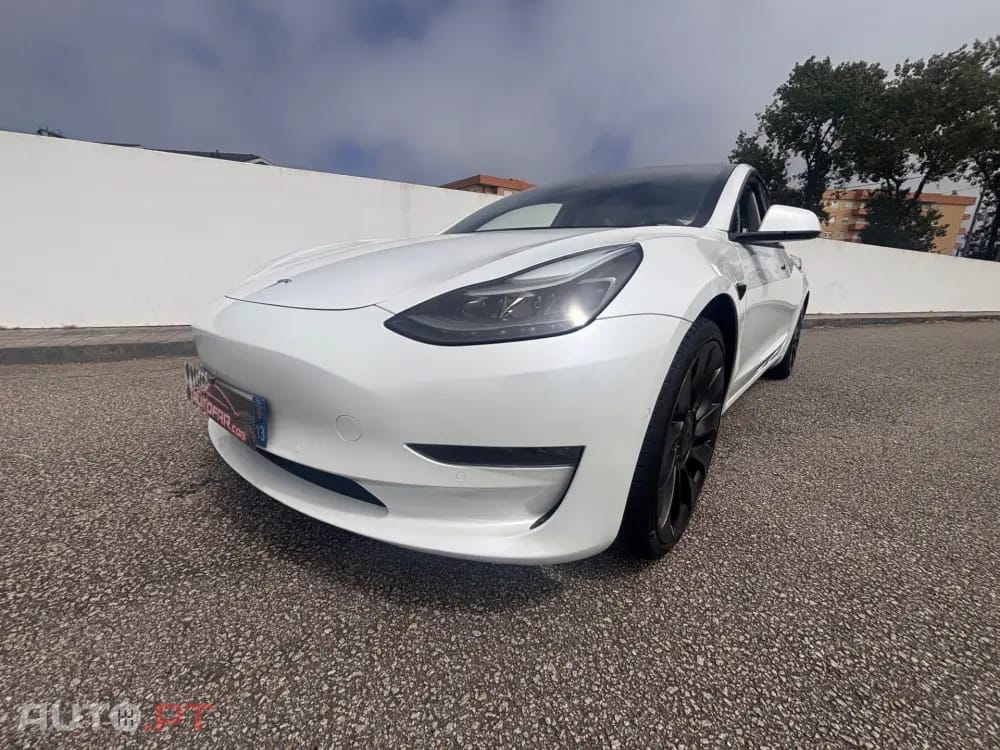 Tesla Model 3 Long Range AWD Dual Motor Performance