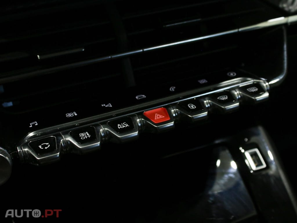 Peugeot E-208 Allure