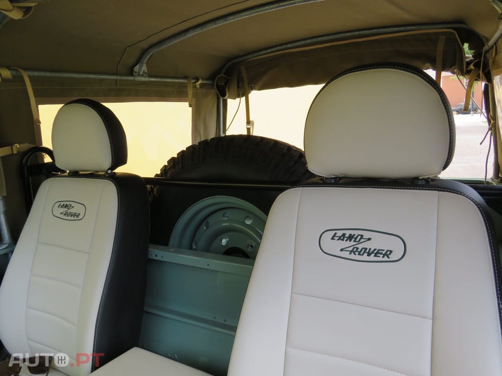 Land Rover Defender TD4 PUMA HERITAGE