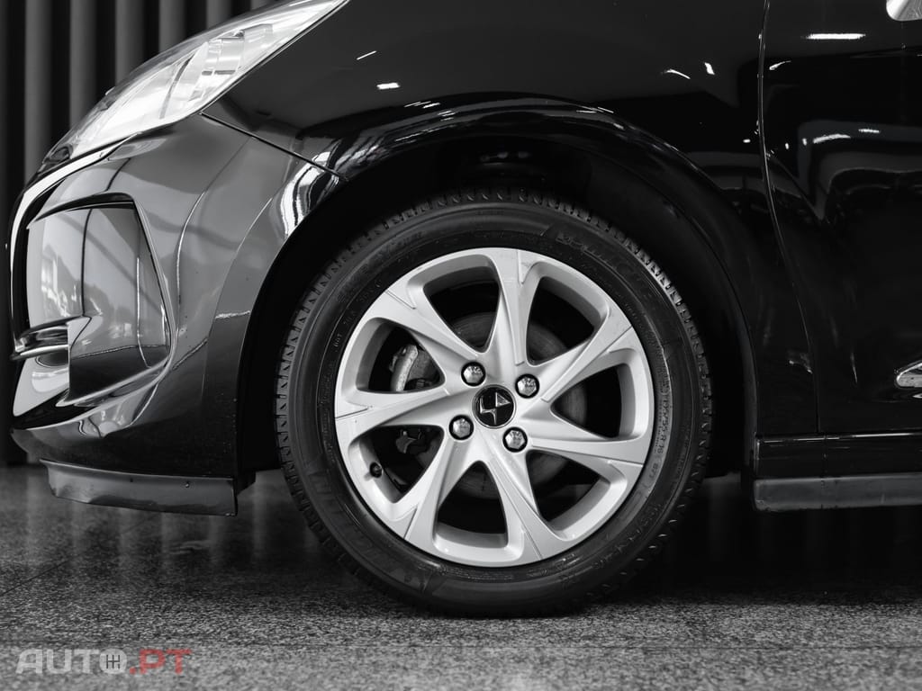 DS DS3 1.2 PureTech So Chic EAT6