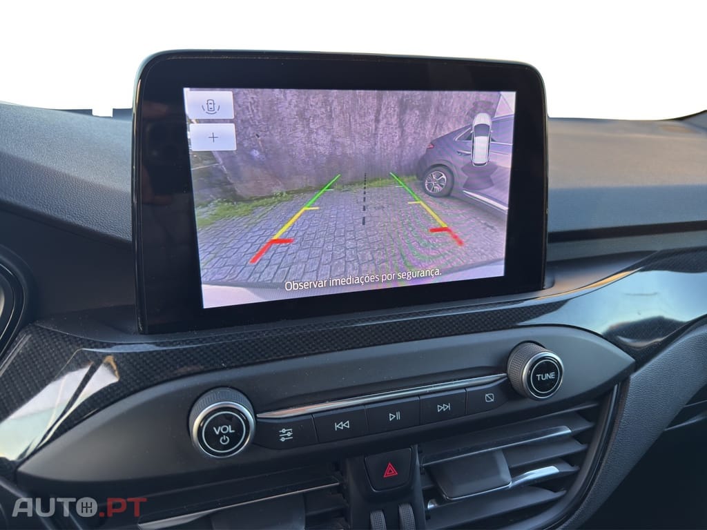 Ford Focus 1.0 EcoBoost Hybrid ST-LINE