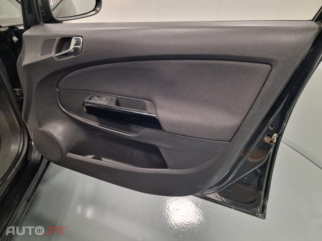 Opel Corsa ND