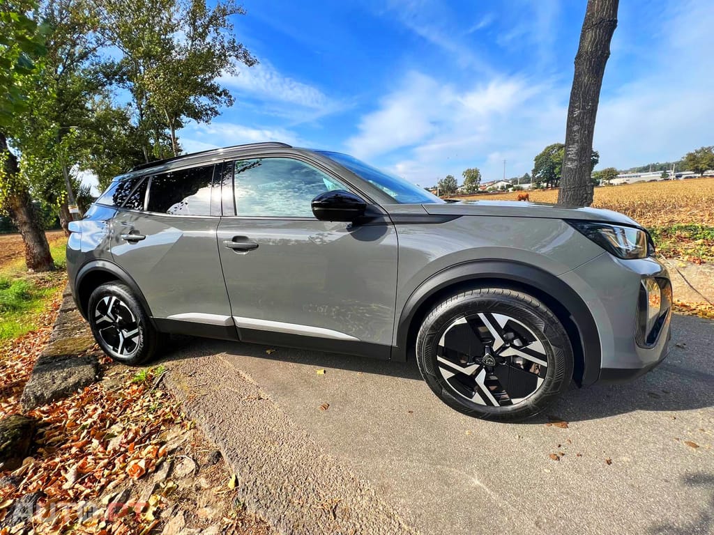 Peugeot 2008 1.2 PureTech Allure