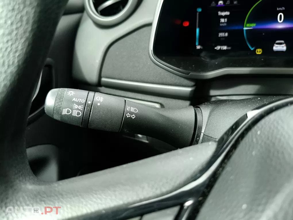 Renault Zoe (c/ Bateria) EV 50 110hp Equilibre