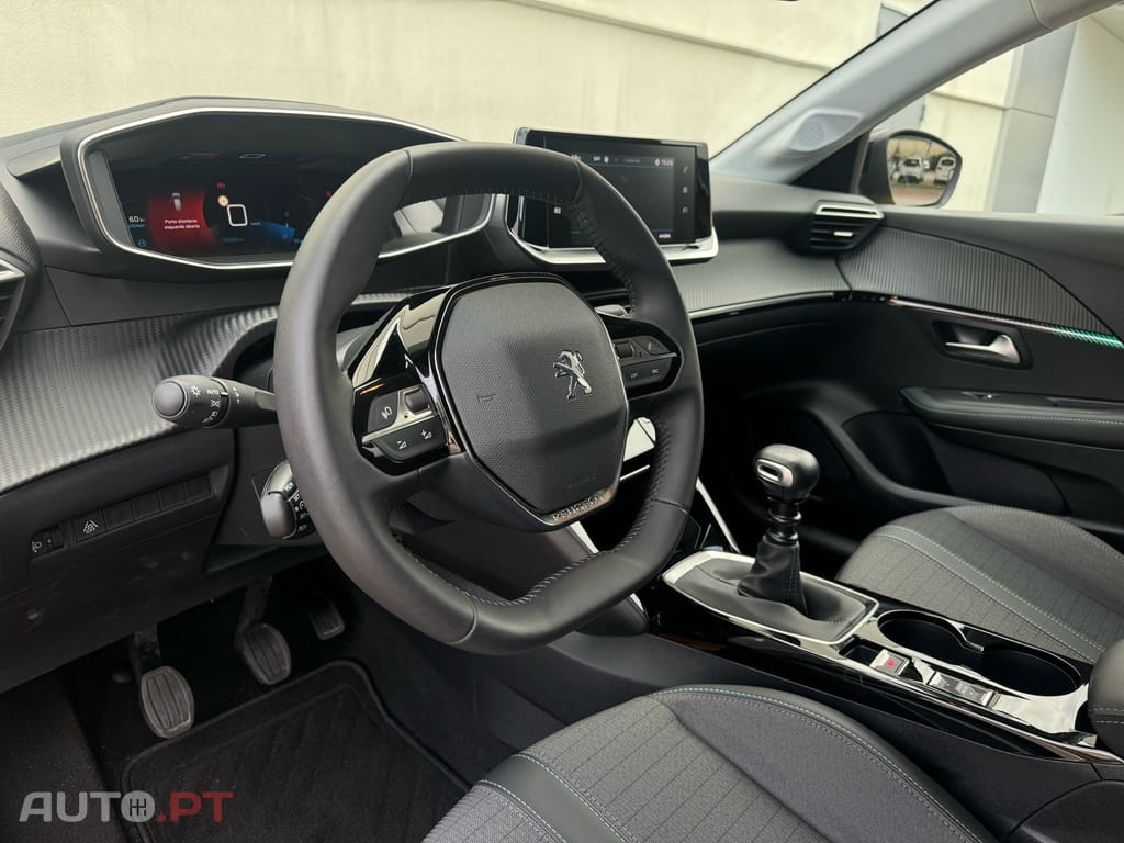 Peugeot 208 PureTech 100 Allure