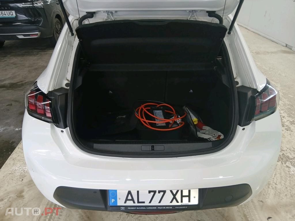 Peugeot E-208 50 kWh Active Pack