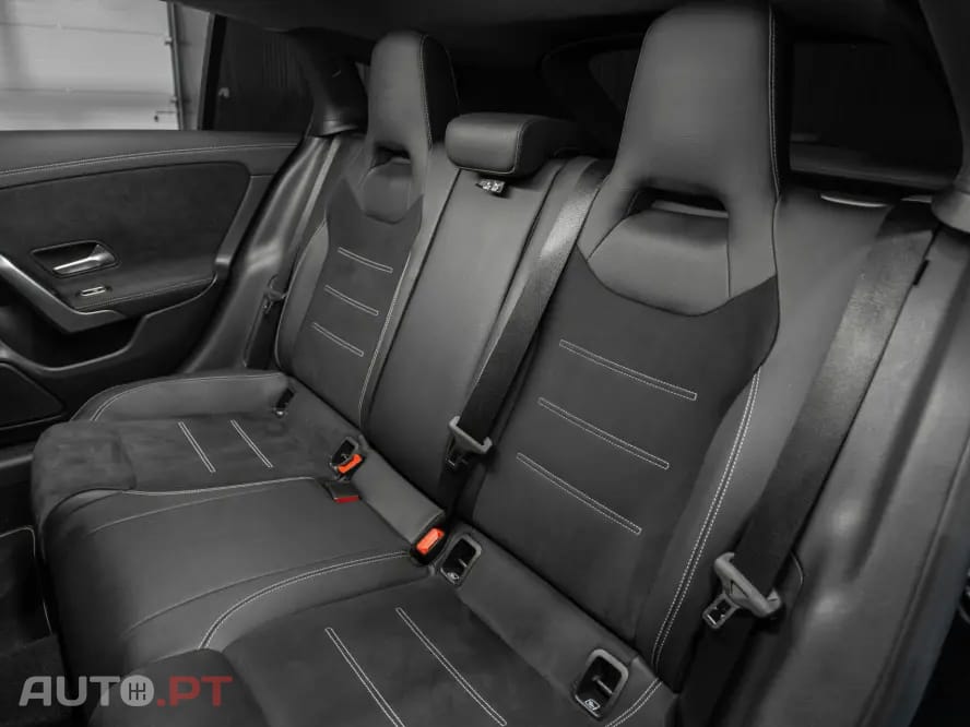 Mercedes-Benz CLA 250 e Shooting Brake AMG Line