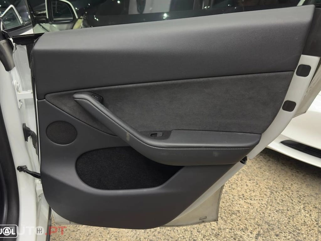 Tesla Model Y Performance Tração Integral