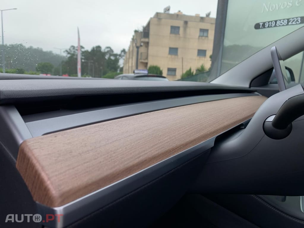 Tesla Model 3 Long-Range Dual Motor AWD