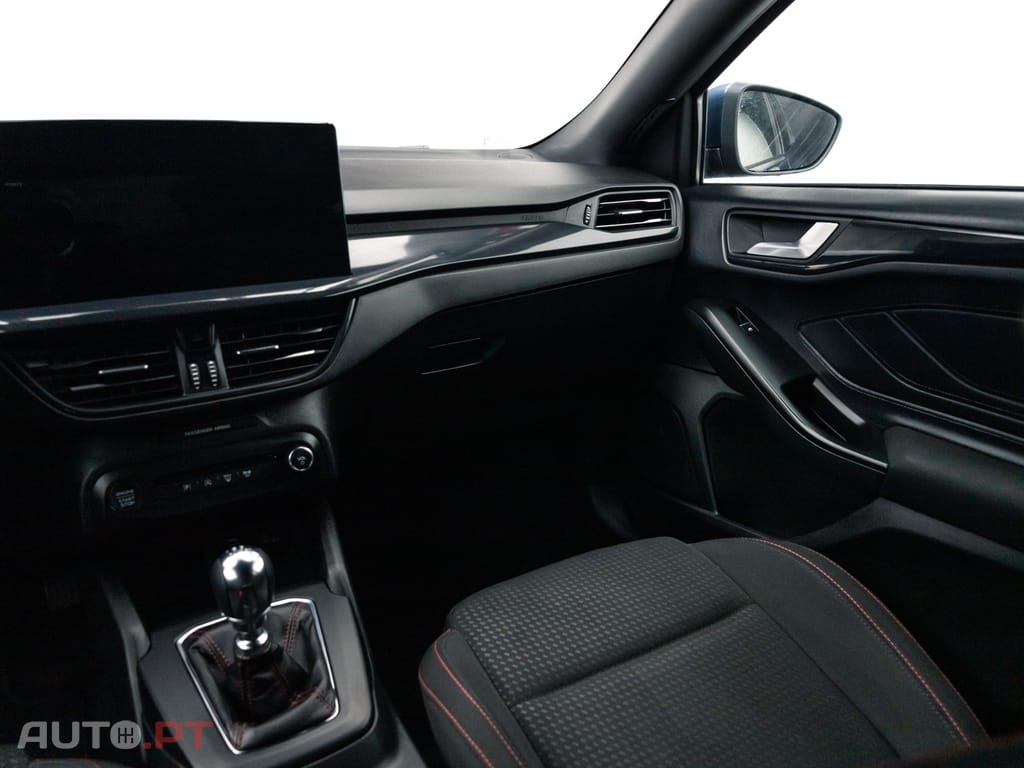 Ford Focus 1.0 EcoBoost MHEV ST-Line