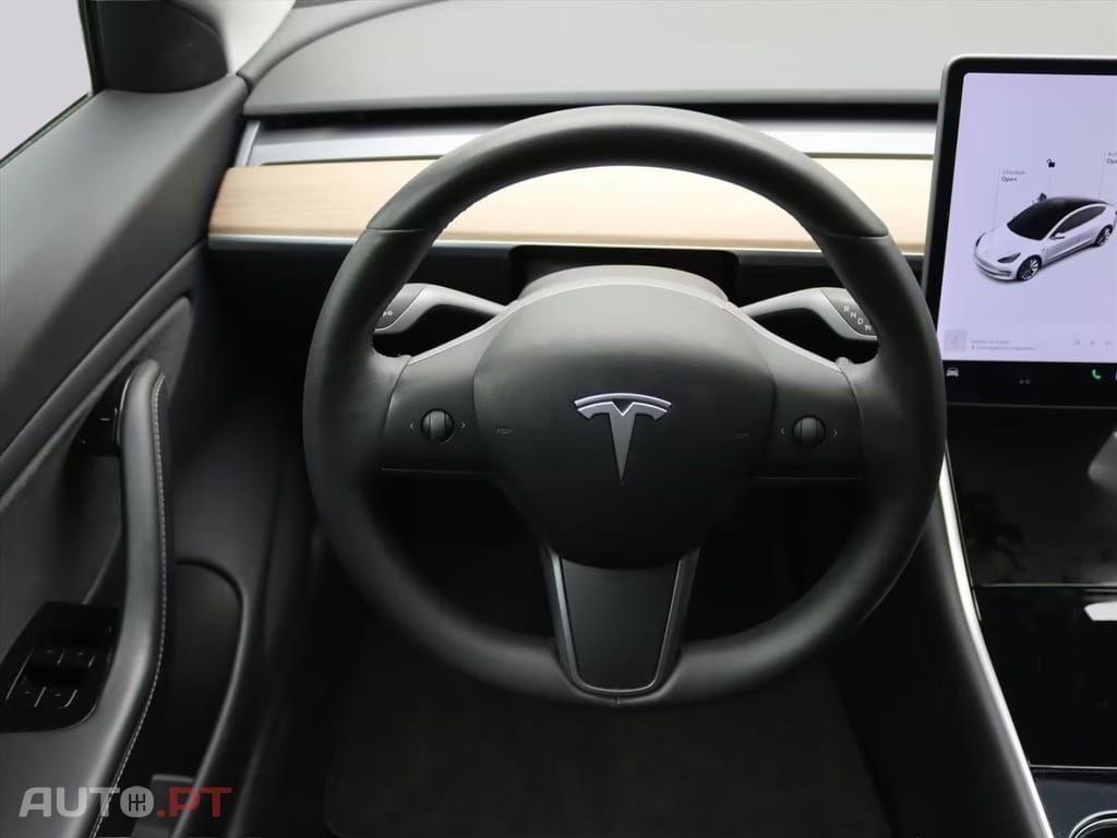 Tesla Model 3 Long-Range AWD I.V.A DEDUTÍVEL 