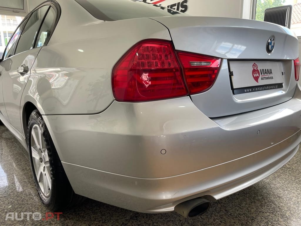 BMW 320 d EfficientDynamics Navigation
