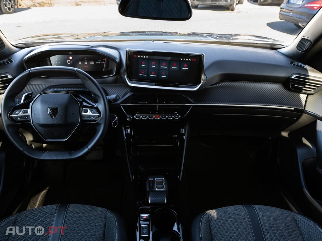 Peugeot 2008 1.2 PureTech Allure