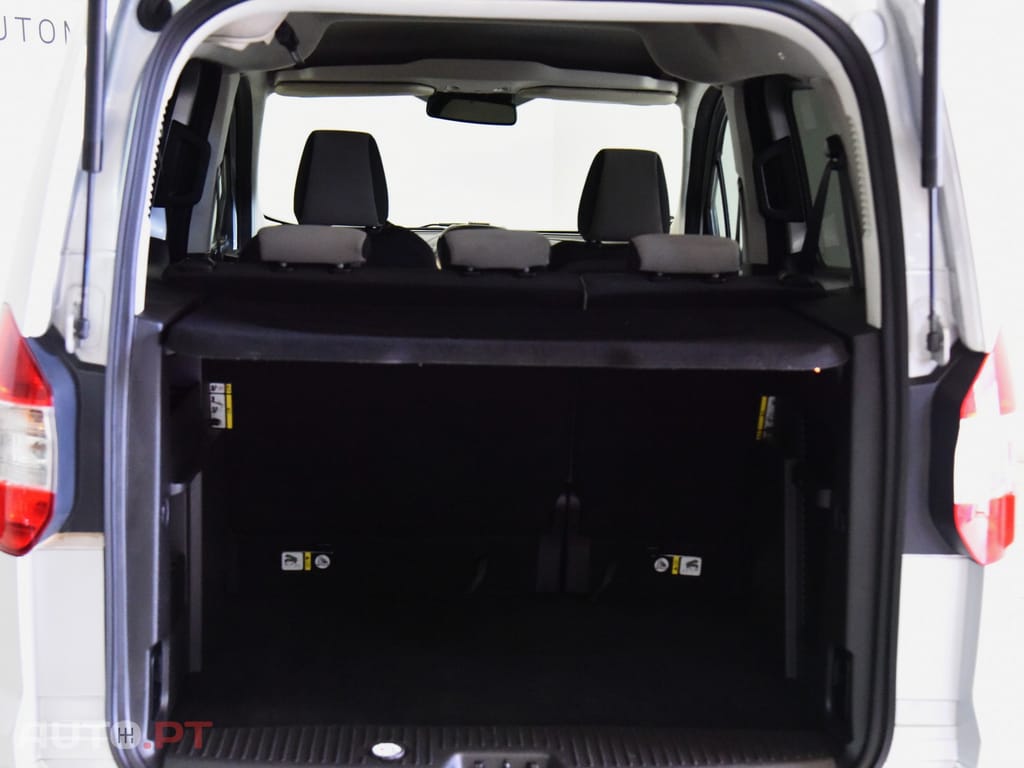 Ford Tourneo 1.0 EcoBoost Titanium