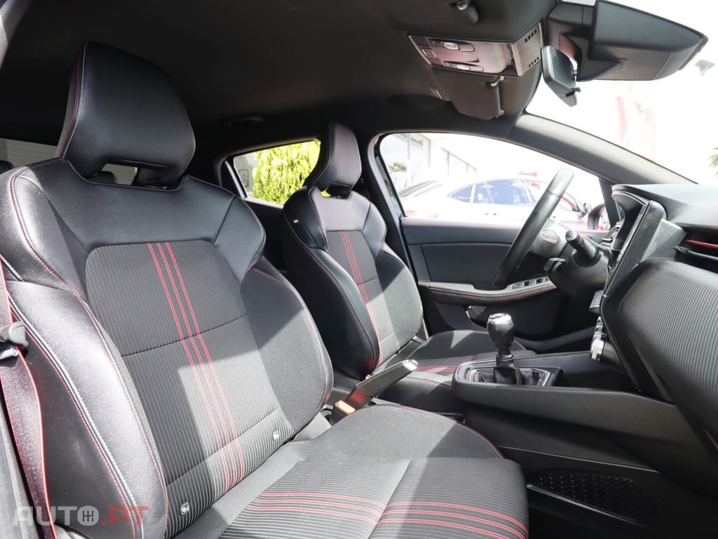 Renault Clio 1.0 TCe RS Line