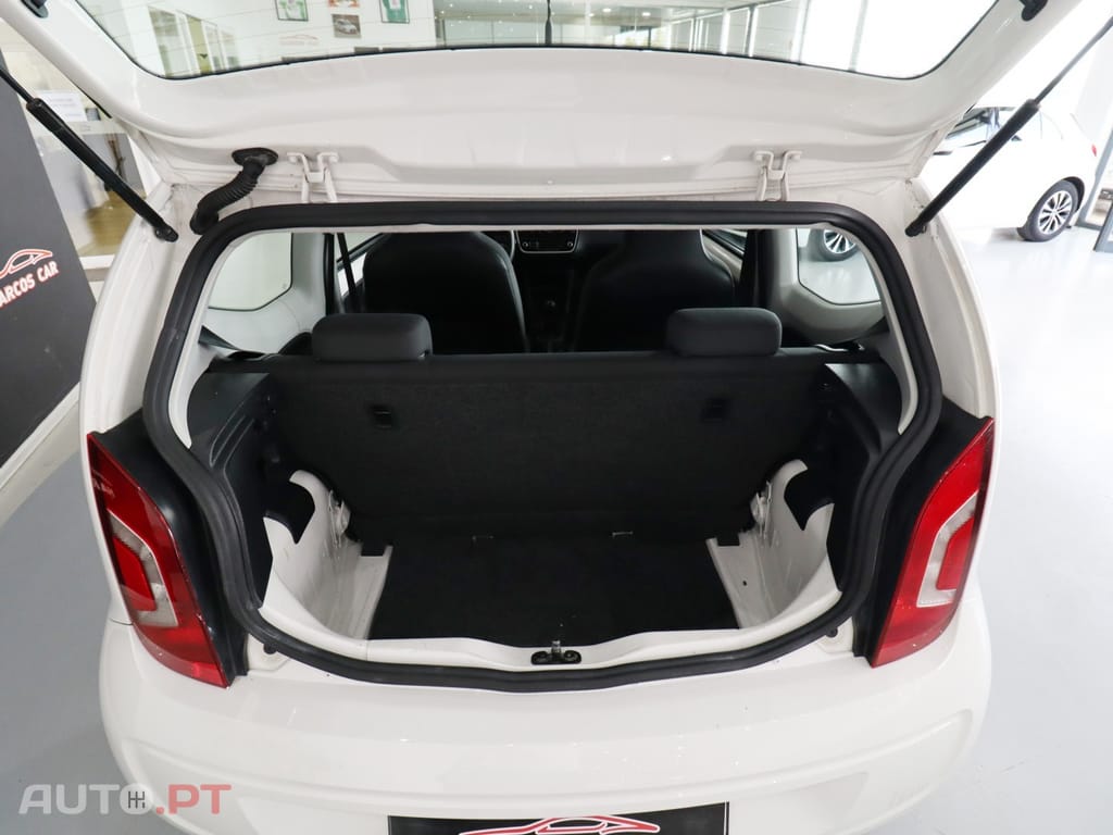 Volkswagen Up! 1.0 Take