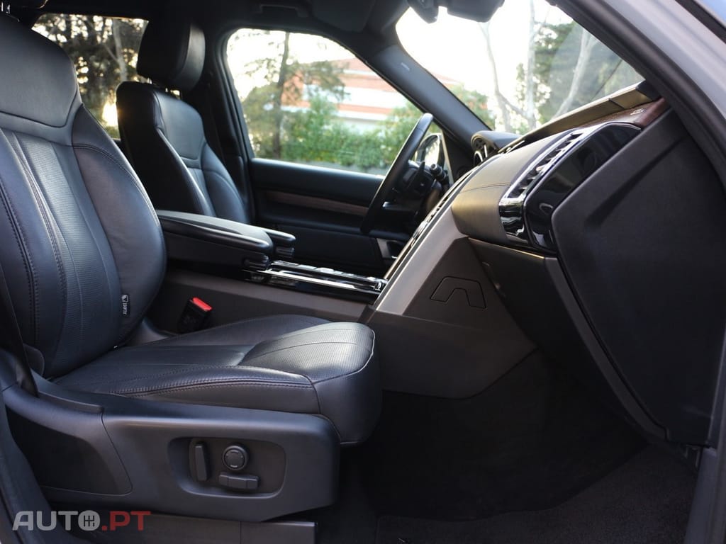 Land Rover Discovery 2.0 SD4 HSE Luxury Auto