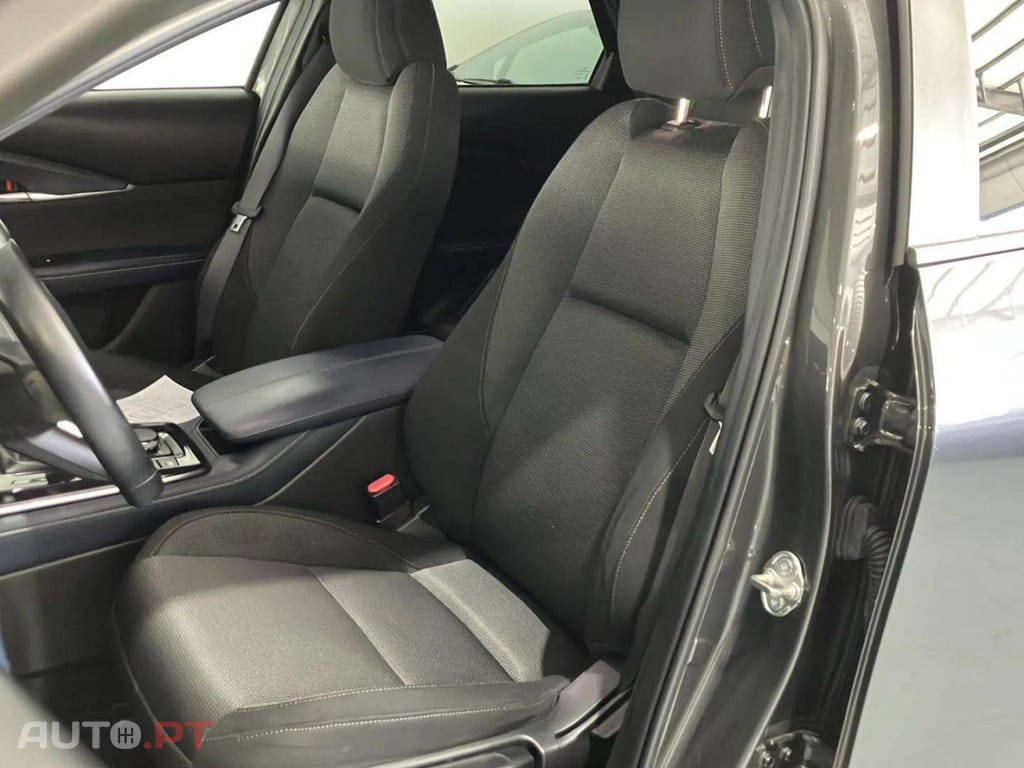 Mazda CX-30 2.0 Sky-G Evolve i-Active +Sport