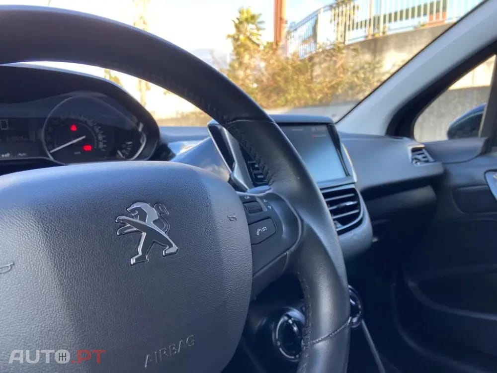 Peugeot 208 1.5 BlueHDi Active