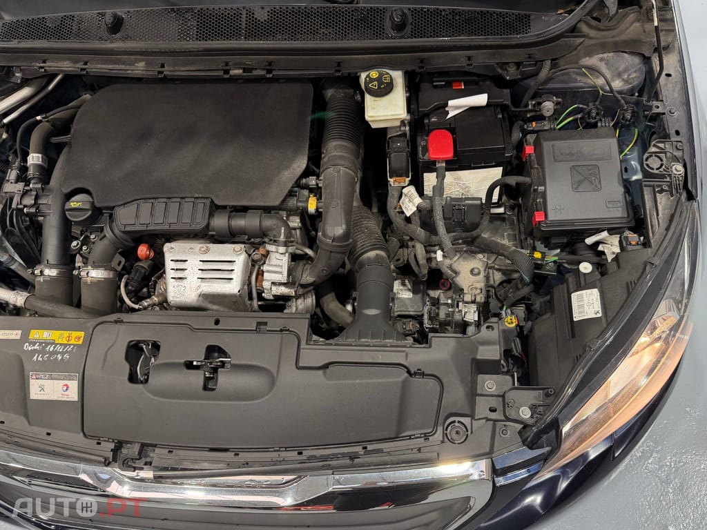 Peugeot 308 1.2 PureTech EAT6