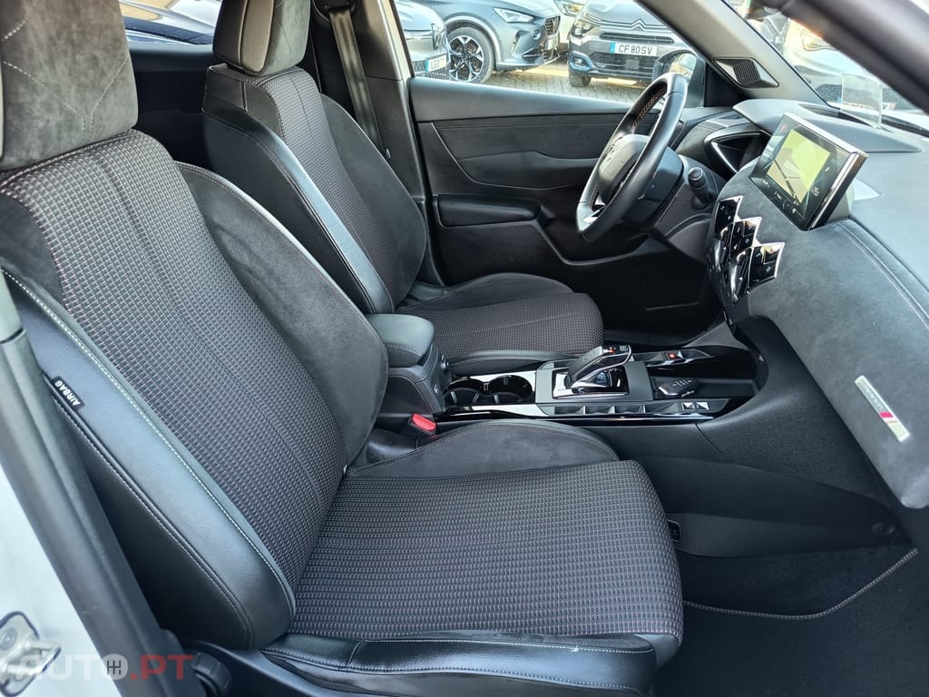 DS DS3 Crossback E-Tense Performance Line