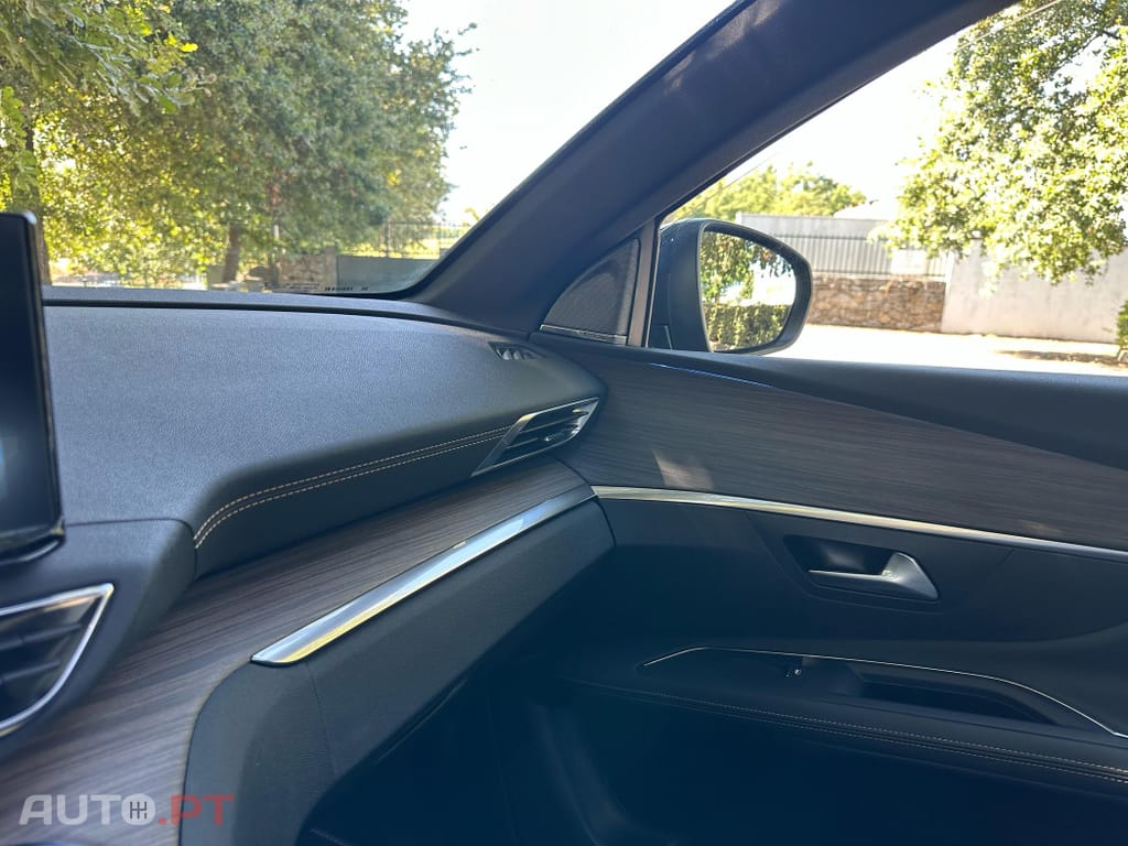 Peugeot 3008 1.6 Hybrid4 GT Pack e-EAT8