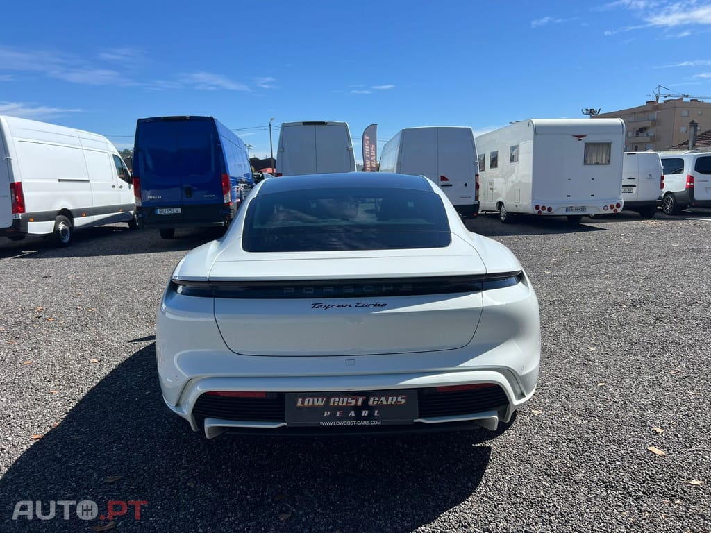 Porsche Taycan Turbo