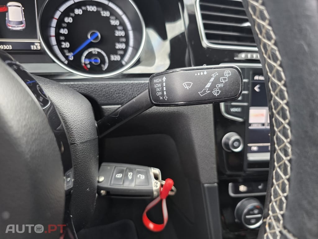 Volkswagen Golf R 4Motion BlueMotion