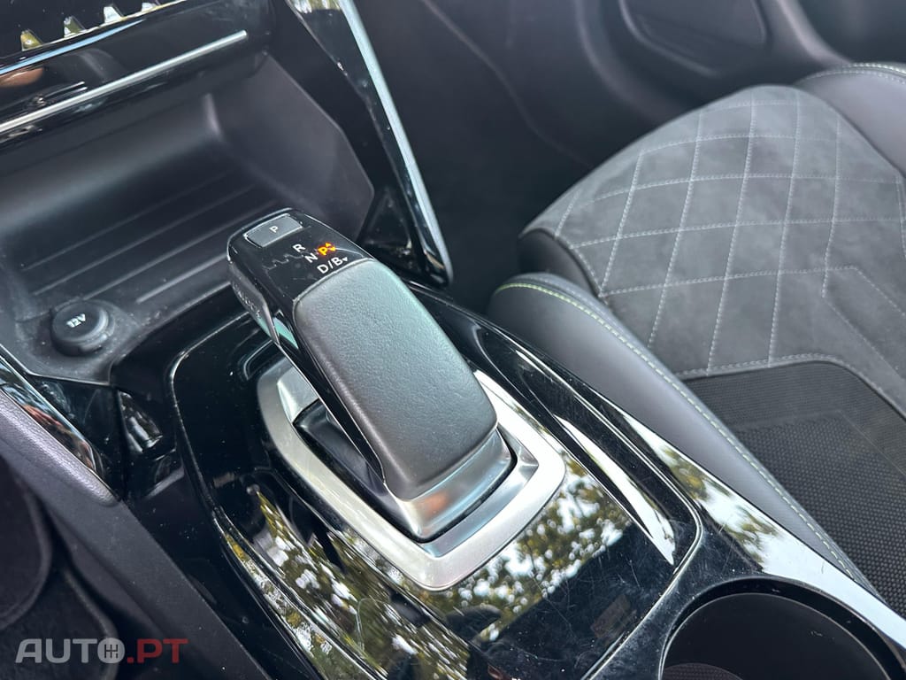 Peugeot E-208 50 kWh GT Pack