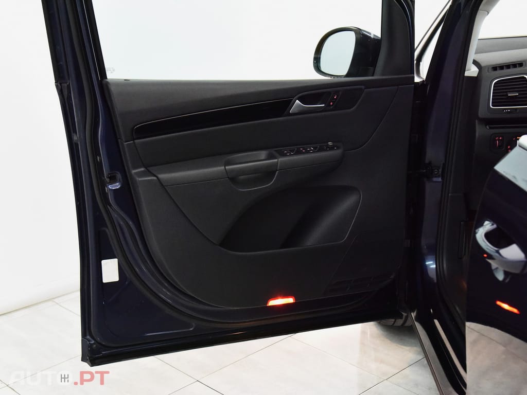 Volkswagen Sharan 2.0 TDI Highline DSG