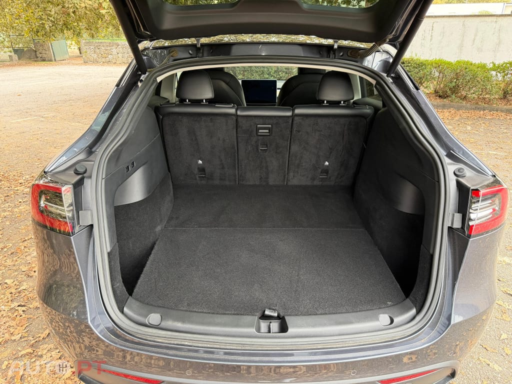 Tesla Model Y Long Range Tração Integral