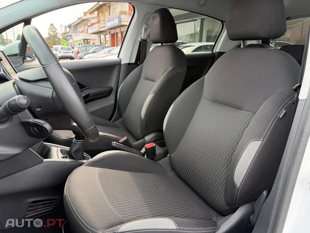 Peugeot 208 1.6 BlueHDi Style