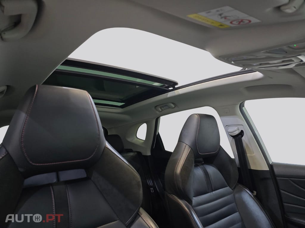 MG EHS PHEV Hybrid Luxury