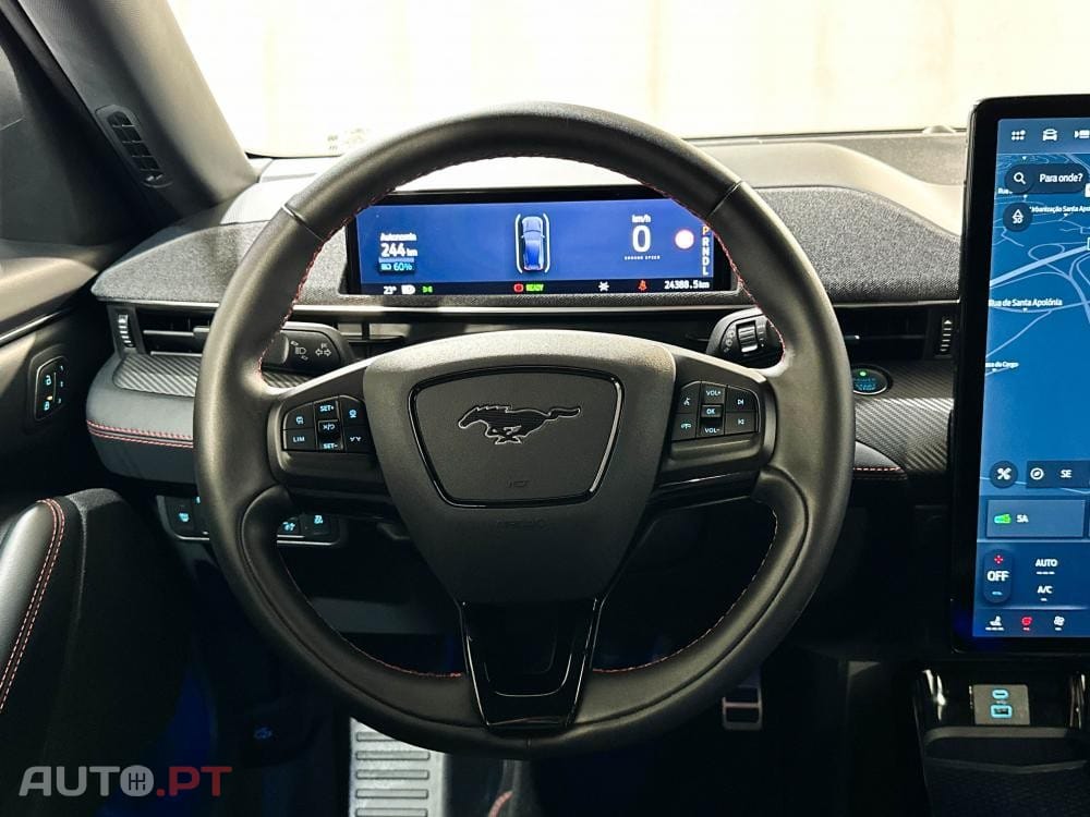 Ford Mustang Mach-E AWD PREMIUM