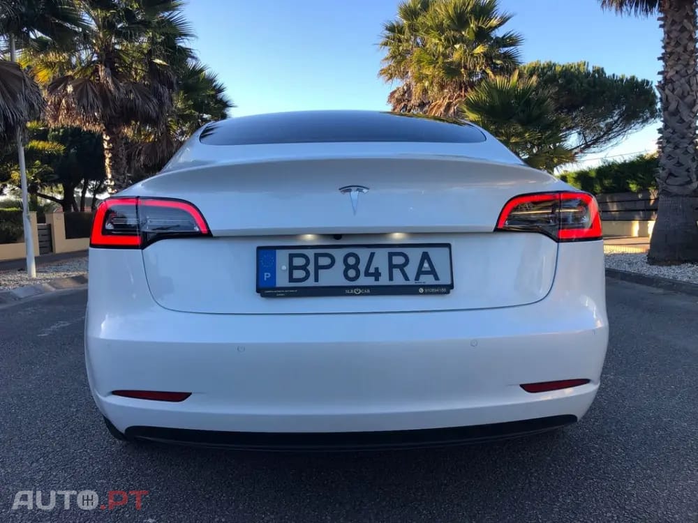 Tesla Model 3 Standard Range Plus RWD