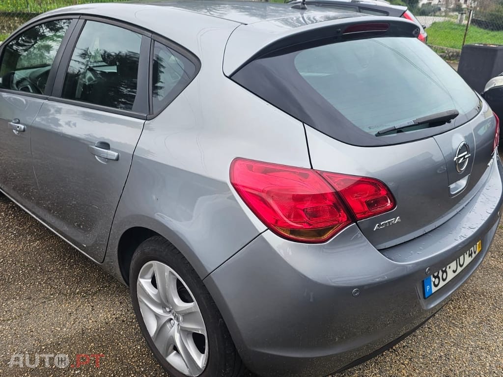 Opel Astra 1.3 CDTi Enjoy