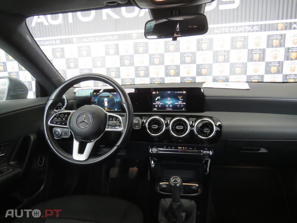 Mercedes-Benz CLA 180 d Shooting Brake Style Plus