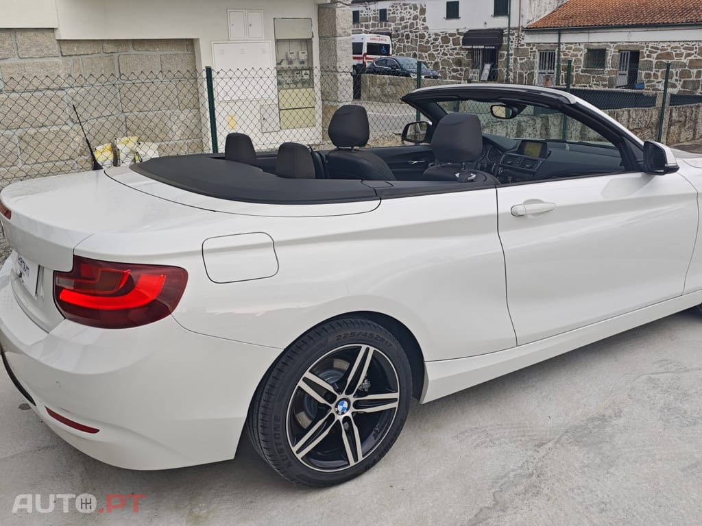 BMW 218 i Cabrio Line Sport