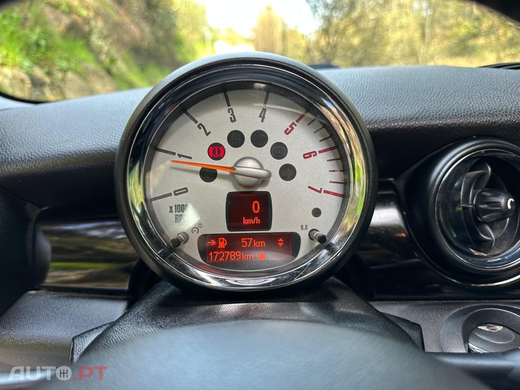 MINI Cooper Cooper D