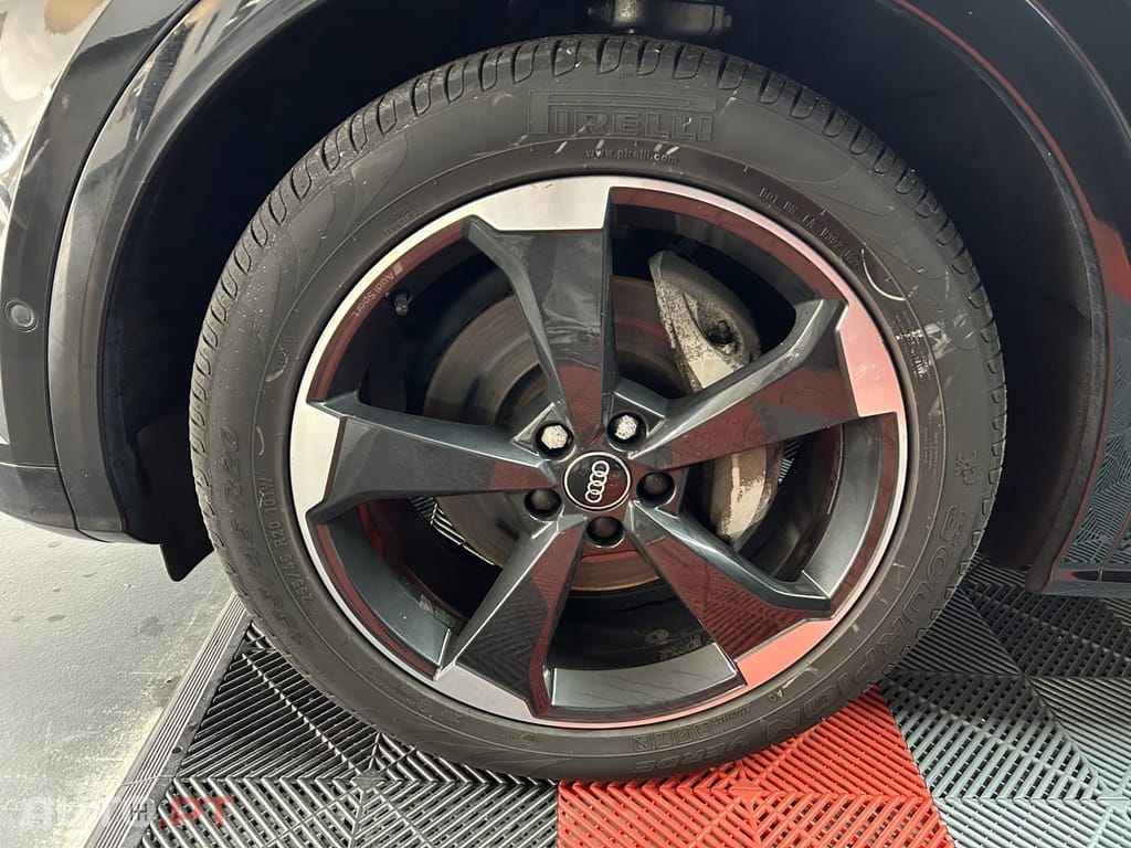 Audi Q5 55 TFSIe Plug-In Hybrid S-Line Quattro Aut.