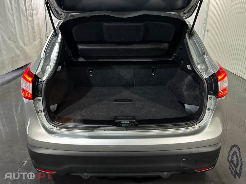 Nissan Qashqai 1.5 dCi N-Connecta Led