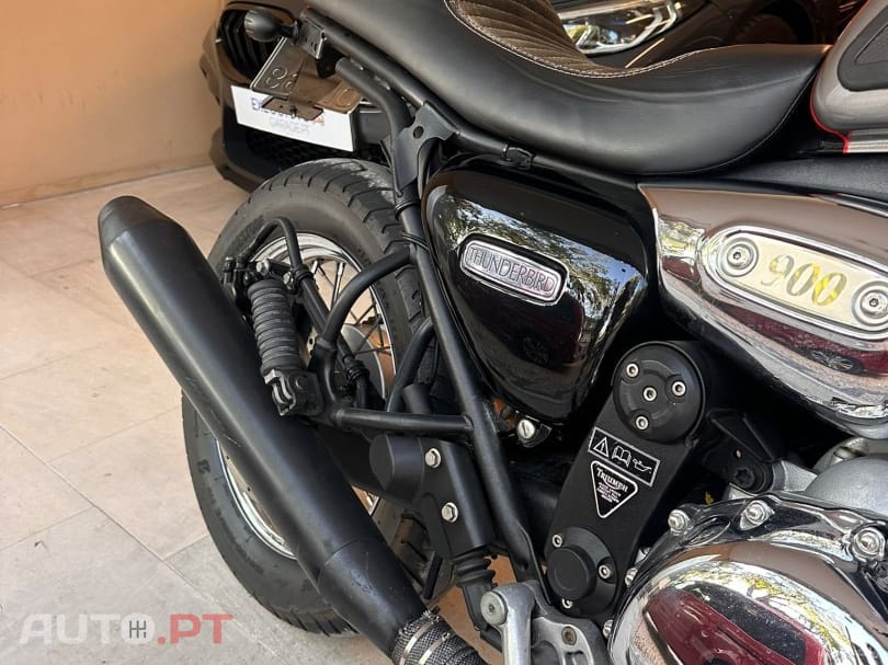 Triumph Thunderbird Thunderbird 900