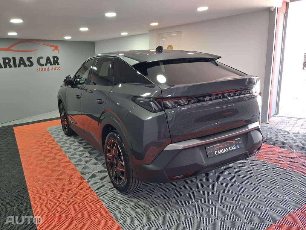 Peugeot 3008 1.2 Hybrid Allure e-DCS6
