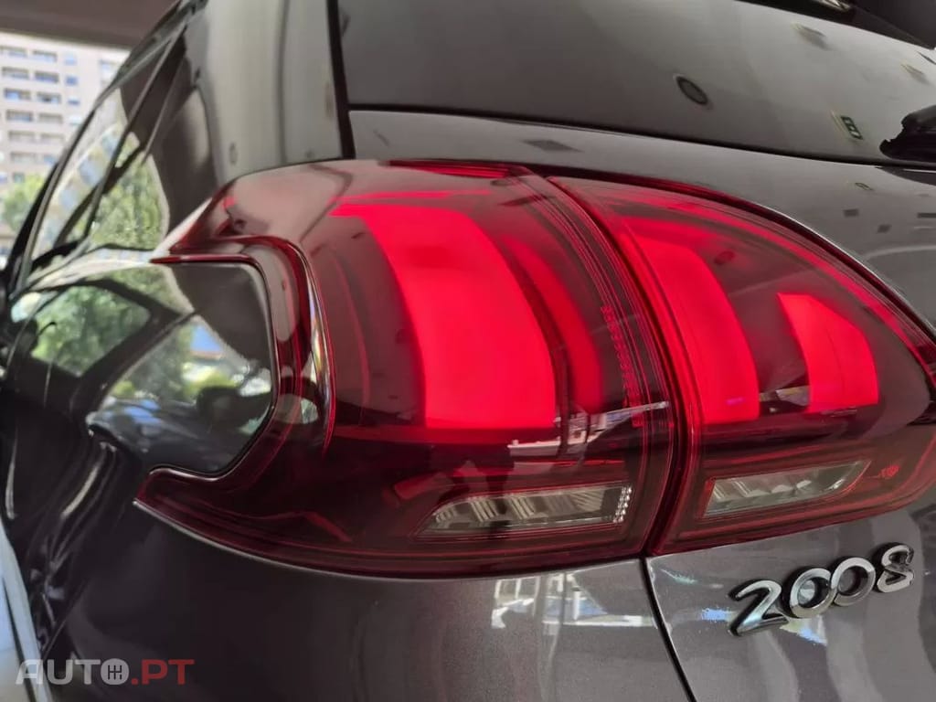 Peugeot 2008 1.2 PureTech Style