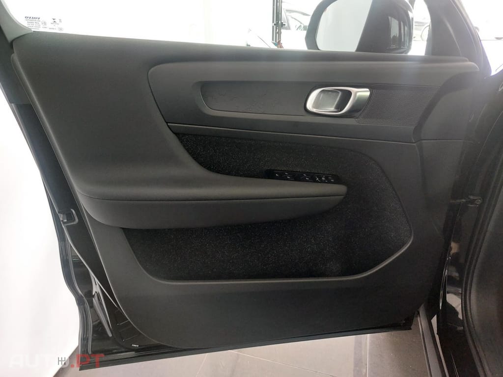 Volvo XC40 1.5 T2 Momentum