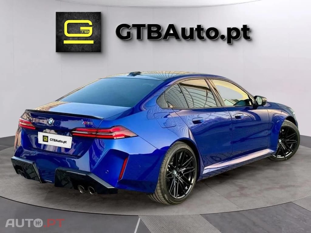 BMW M5 CARBON + CERAMIC