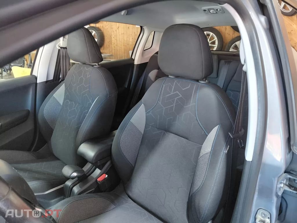 Peugeot 2008 1.2 PureTech Active