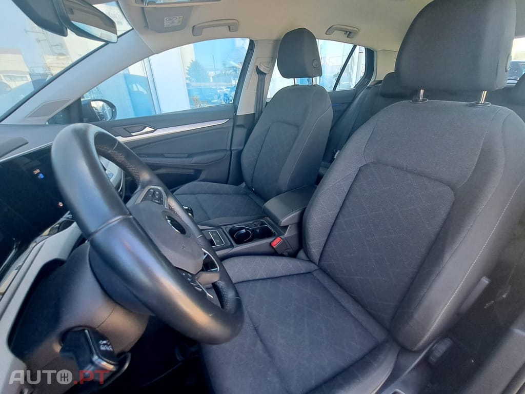 Volkswagen Golf 1.0 TSI Life