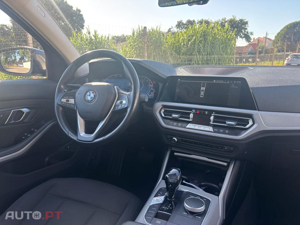 BMW 330 e Touring Corporate Edition Auto