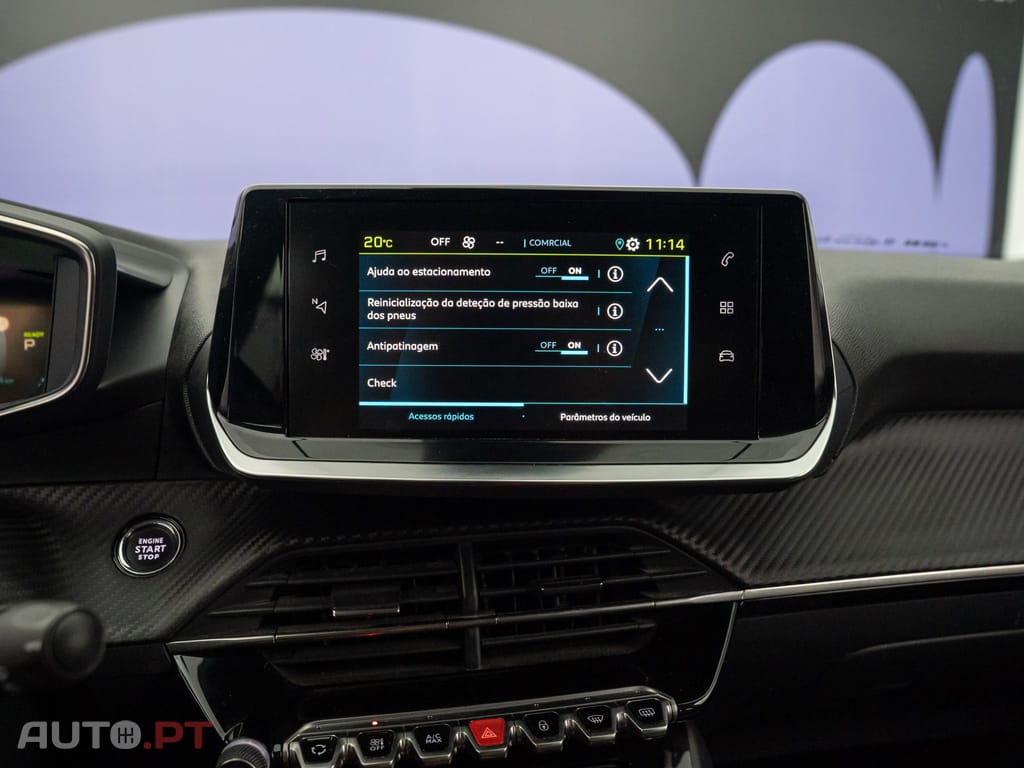 Peugeot E-2008 50 kWh Allure Pack